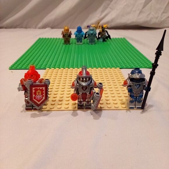 LEGO 28 Nexo Knights Minifigures Gargoyle Jesters Wood Nymphs - Picture 7 of 9